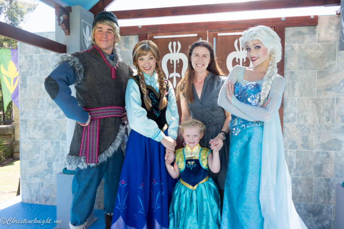 Disney Frozen Garden Party via christineknight.me