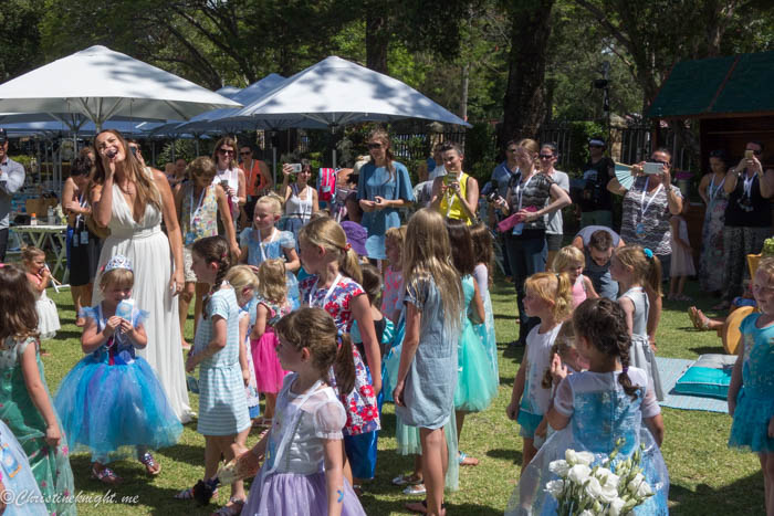 Disney Frozen Garden Party via christineknight.me