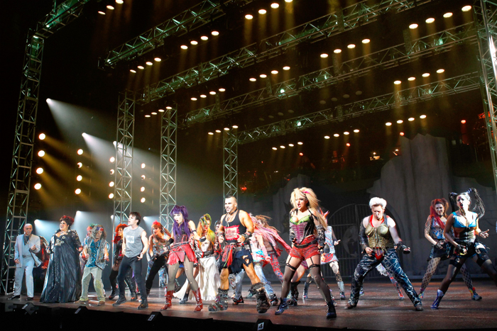 For Theatre Under the Stars' We Will Rock You, performers and fans