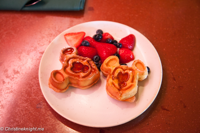 Disney Aulani Resort & Spa via christineknight.me