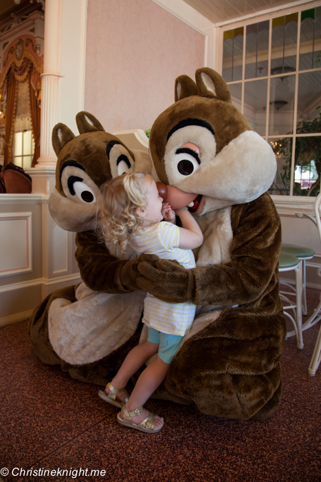 The Best Bits of Disneyland with Little Kids via christineknight.me