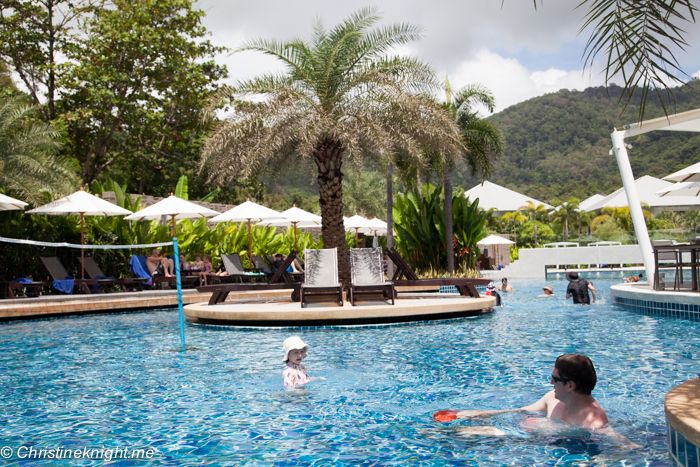 Hotel Review: Novotel Phuket Karon Beach Resort & Spa