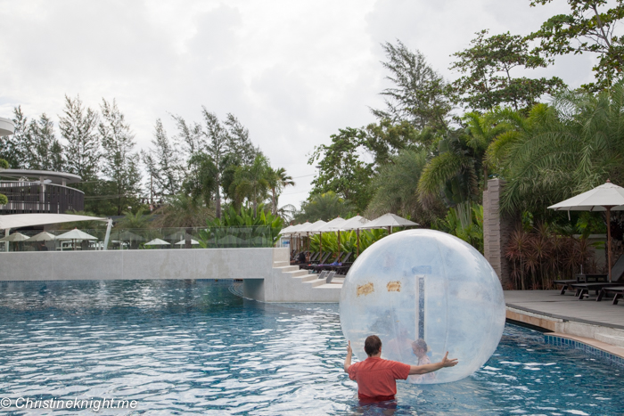 Hotel Review: Novotel Phuket Karon Beach Resort & Spa