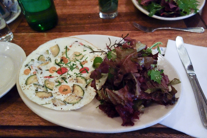 Freemans: kid-friendly restaurants, LES, New York - via brunchwithmybaby.com