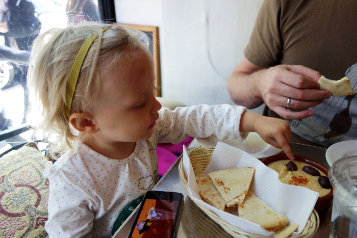 Snack: #Kid-Friendly Cafes in #SoHo, #NYC via brunchwithmybaby.com