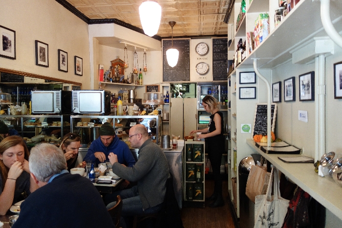 Snack: #Kid-Friendly Cafes in #SoHo, #NYC via brunchwithmybaby.com