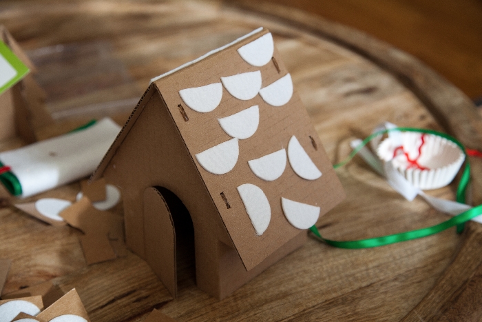 #Kiwi Crate #Christmas Box - via brunchwithmybaby.com