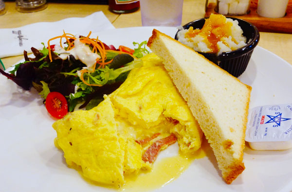 EGGS & BERRIES: Kid-Friendly Cafes, Jurong, Singapore