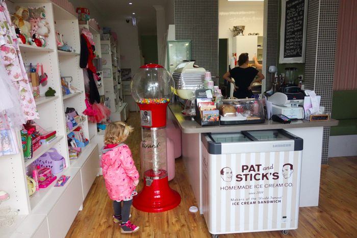 Addie & Me: #kidfriendlycafes #Hammondville #Sydney via brunchwithmybaby.com