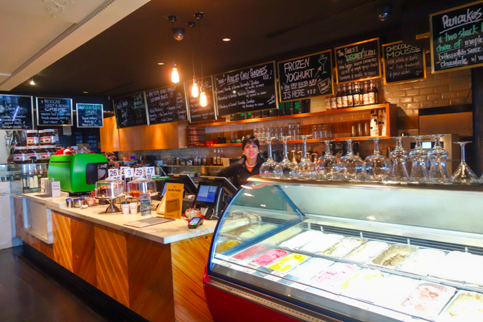 Bay Vista Dessert Bar #brightonlesands #sydney via brunchwithmybaby.com