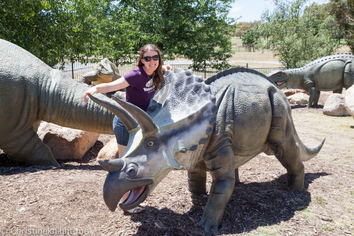 outdoor dinosaur museum