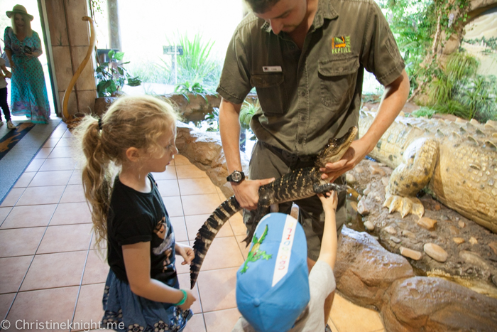 Sydney Day Trips: The Australian Reptile Park #sydneydaytrip #familytravel #australia