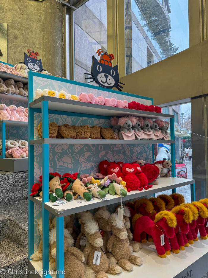Shanghai In Three Days: A Family-Friendly First-timers' Guide.