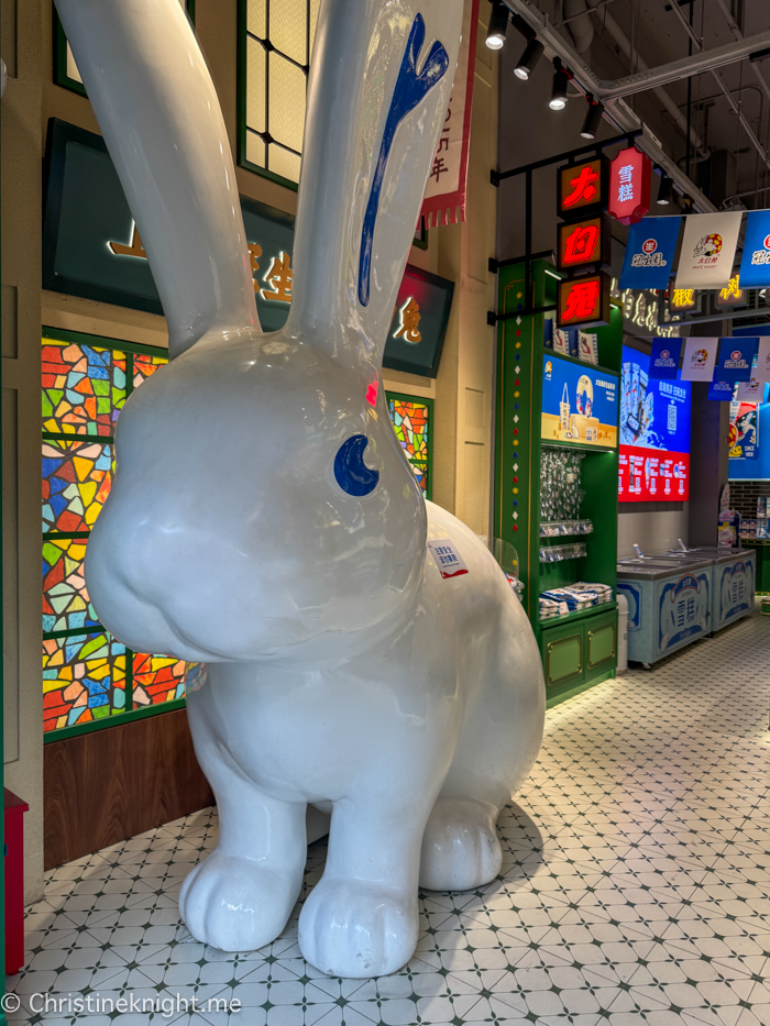 Shanghai In Three Days: A Family-Friendly First-timers' Guide.